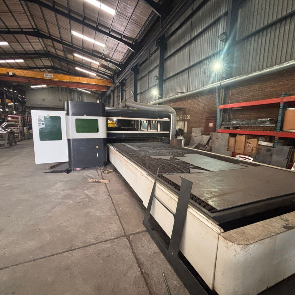 USED 4KW Fiber Laser machine with Tube Attachment