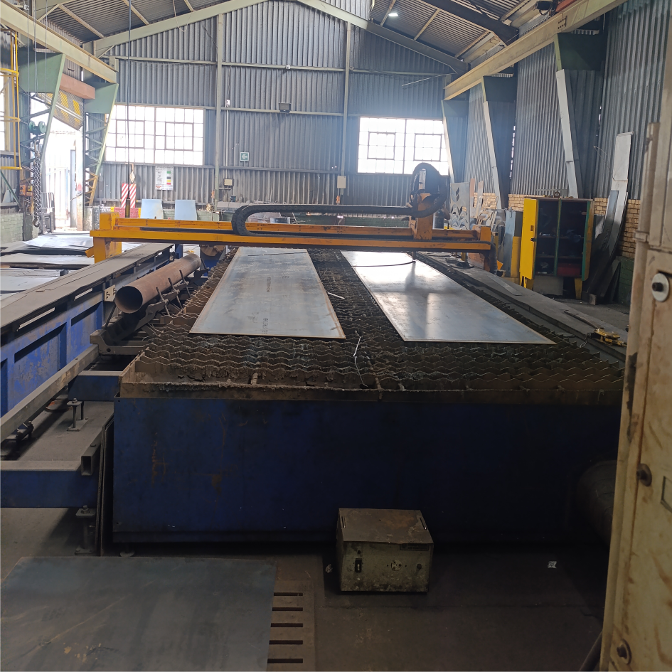 USED PLASMA MACHINE - HPR260Amp - Image 2