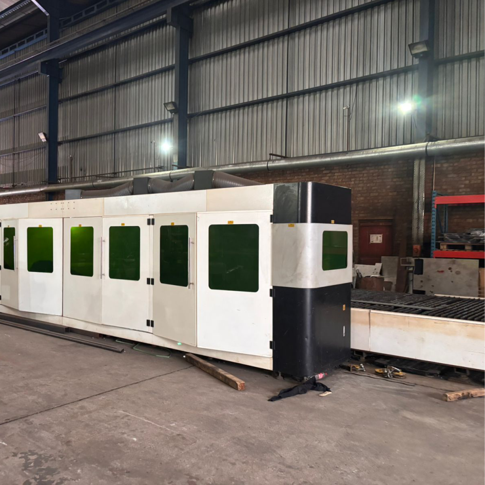 USED 4KW Fiber Laser machine with Tube Attachment - Image 2