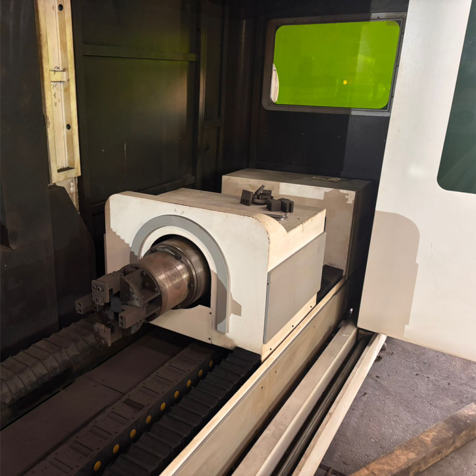 USED 4KW Fiber Laser machine with Tube Attachment - Image 4