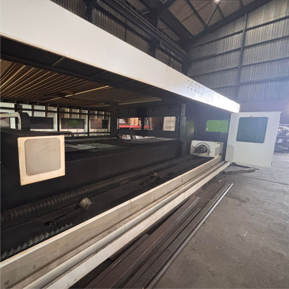 USED 4KW Fiber Laser machine with Tube Attachment - Image 5