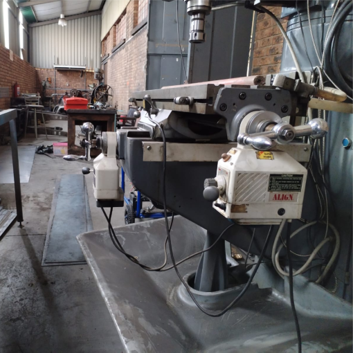 USED BRIDGEPORT Turret Milling Machine - Image 4
