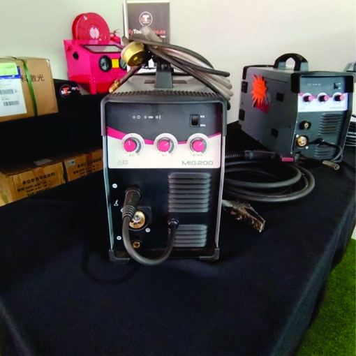 USED OCTO WELD MIG200 Welding machine - Image 2