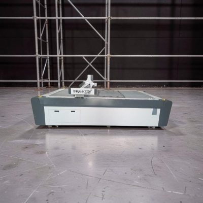 USED CNC oscillating knife gasket cutter - CNC STC1625