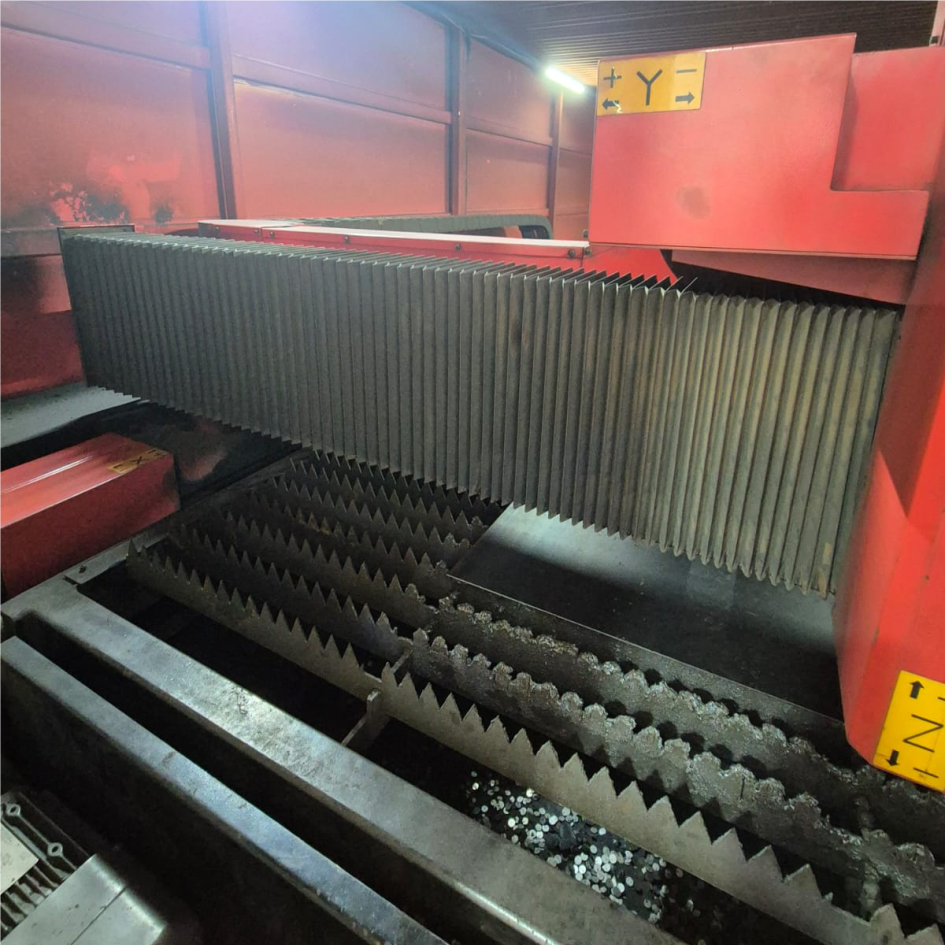 USED 3Kw JFY Fiber Laser Machine 4000x2000 - Image 5